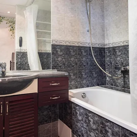 Apartment Dream - Five Bedroom Penthouse In Old Town Tallinn