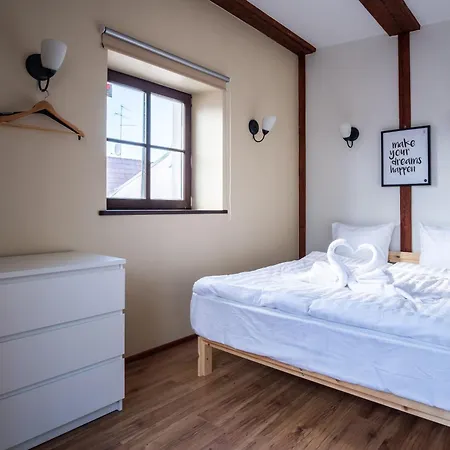 Apartament Dream - Five Bedroom Penthouse In Old Town